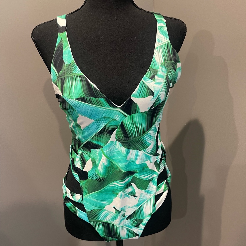 Sexy one piece swim suit from I L.A. Hearts size medium never worn